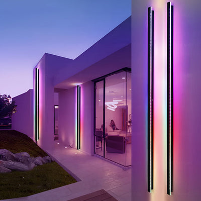 Black Linear LED Outdoor Wall Sconce – 24" Slim, Hardwired Dimmable