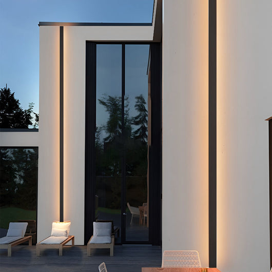 Black Linear LED Outdoor Wall Sconce – 24" Slim, Hardwired Dimmable