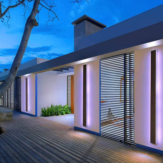 Black Linear LED Outdoor Wall Sconce – 24" Slim, Hardwired Dimmable